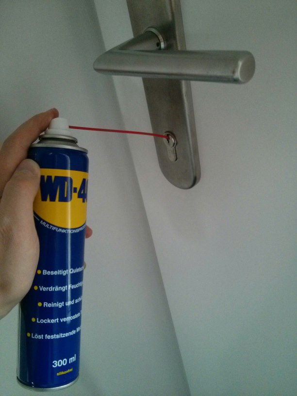 Verwunderlich Wd 40 Türschloss Fotos